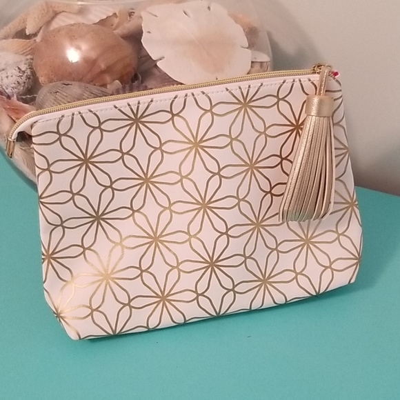 Handbags - Make Up Bag